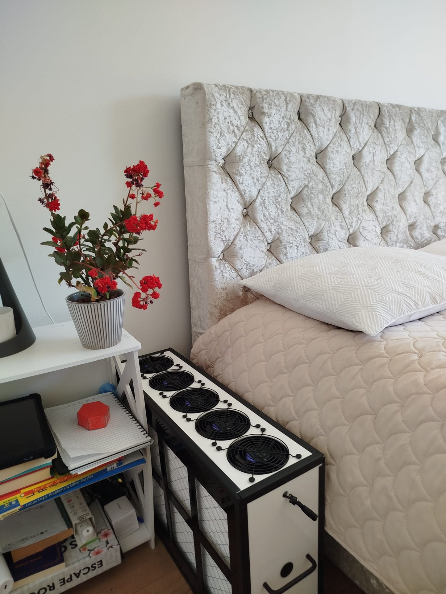 Blanc acrylic air purifier whisper-quiet bedroom use UK