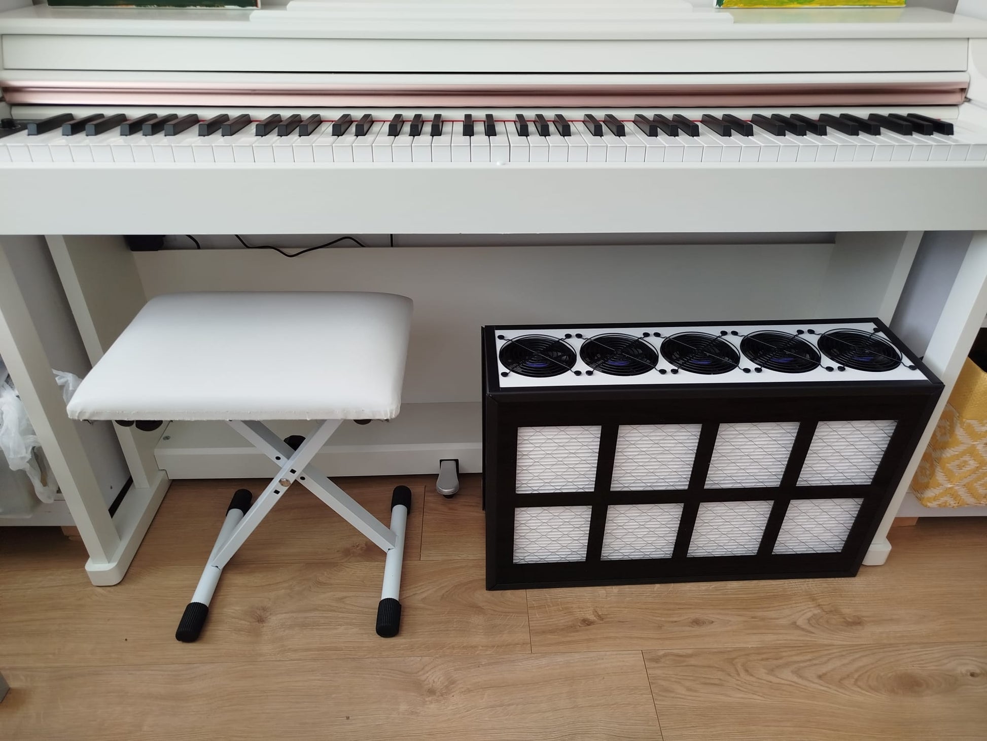 Luggable Ultra XL Obsidian clean air solution for UK homes